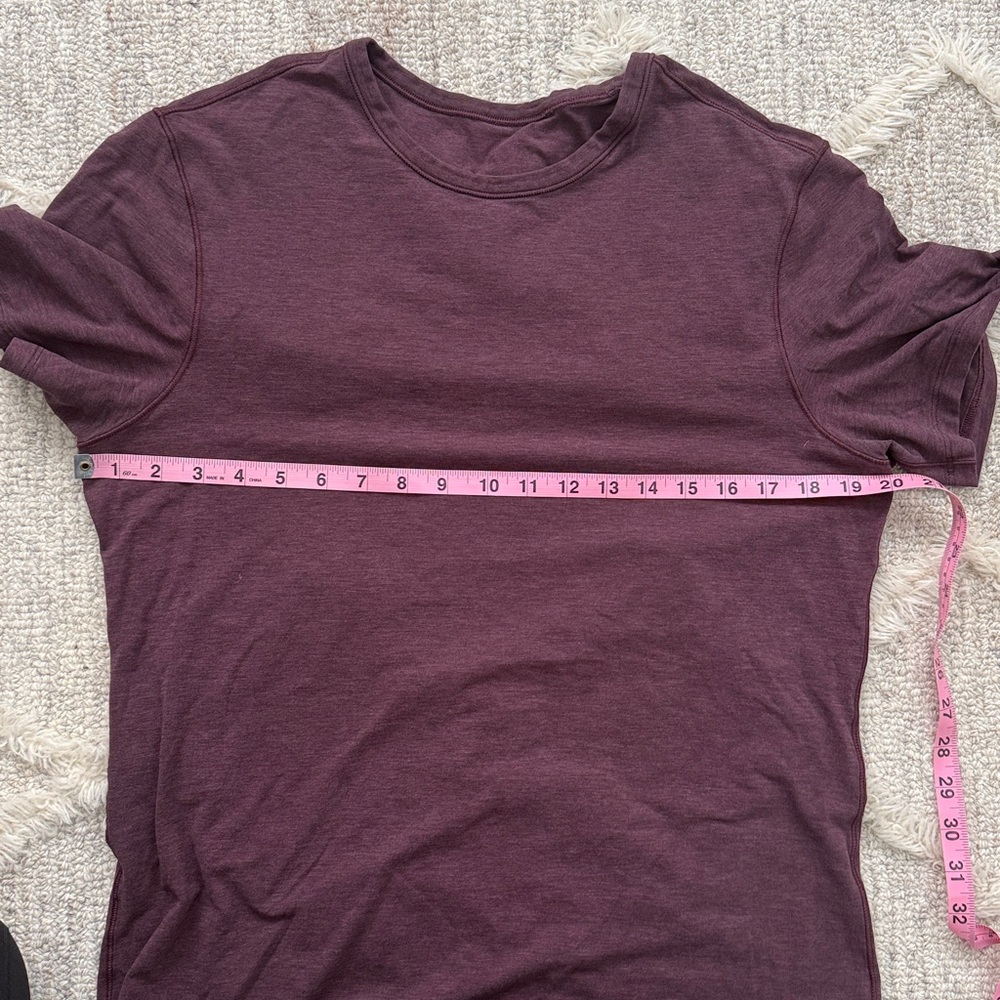 Lululemon Men’s 5 Year Basic Tees (Maroon, Navy, Olive, Heathered Iron Blue) - Picture 8 of 8